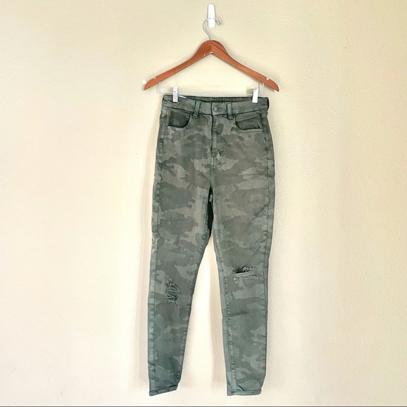 American Eagle Outfitters Denim - American Eagle Green Camo Distressed Curvy Super High Rise Jeggings 8 Short